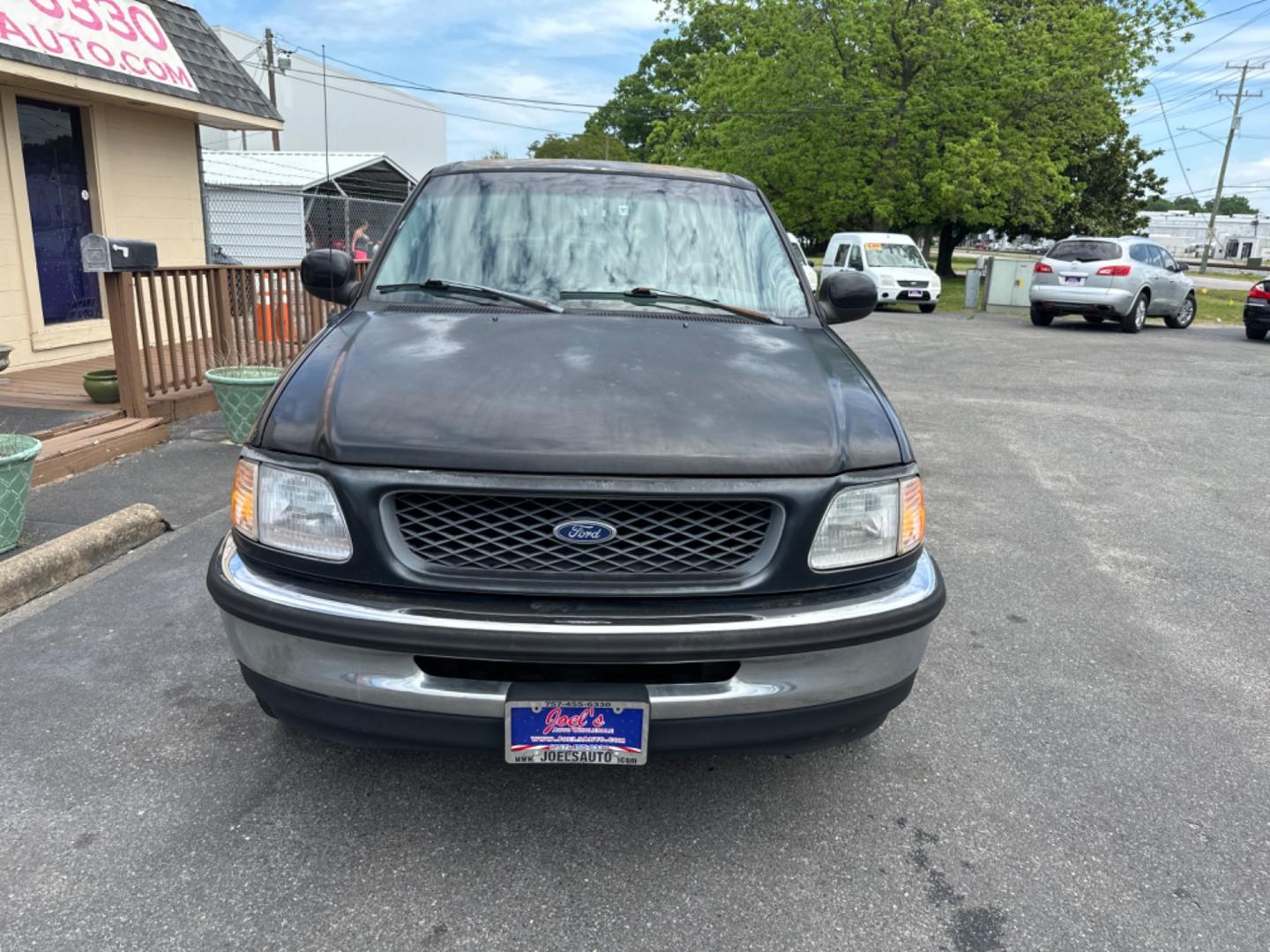 1998 Black Ford F-150 (1FTZX176XWN) , located at 5700 Curlew Drive, Norfolk, VA, 23502, (757) 455-6330, 36.841885, -76.209412 - Photo#5